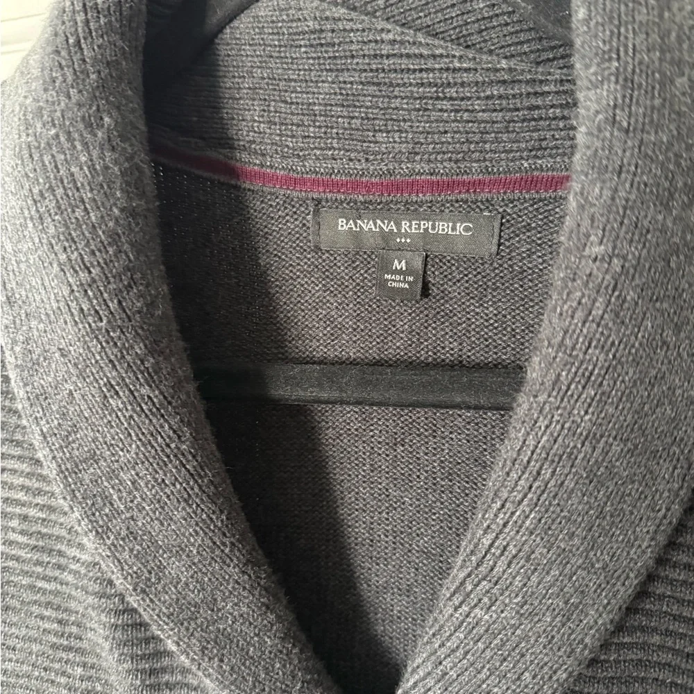 Banana Republic Men's Charcoal Gray Shawl-Collar Cardigan Sweater - Medium